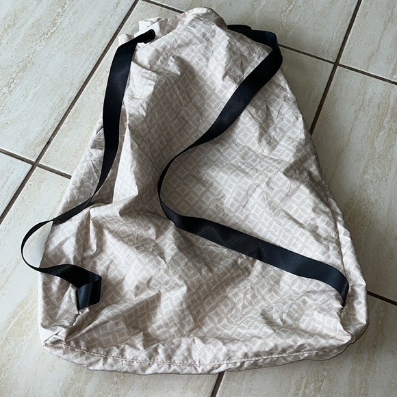 Lightweight packable backpack - Picture 7 of 7